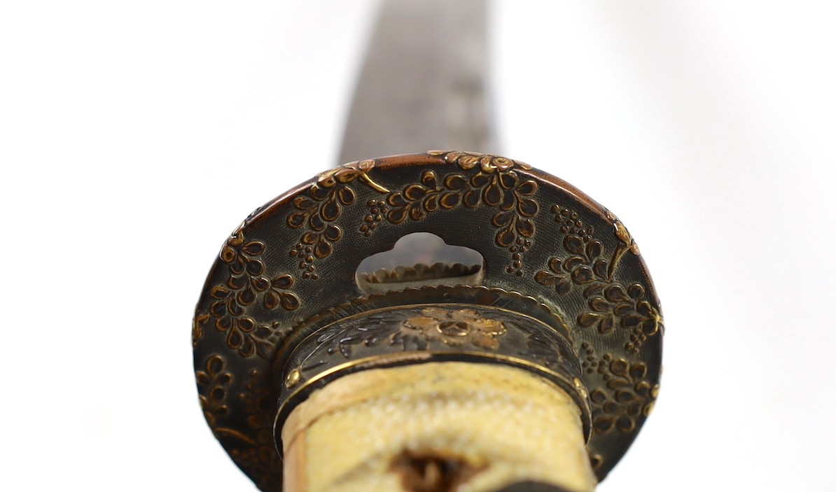 A Japanese wakizashi, the tang signed Yoshitake